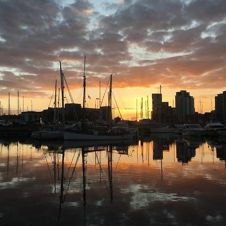 Luxury 1 Bed Ipswich Marina Apartment Free Parking Екстер'єр фото