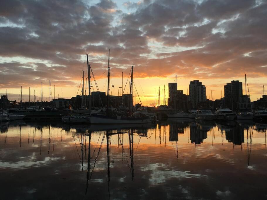 Luxury 1 Bed Ipswich Marina Apartment Free Parking Екстер'єр фото